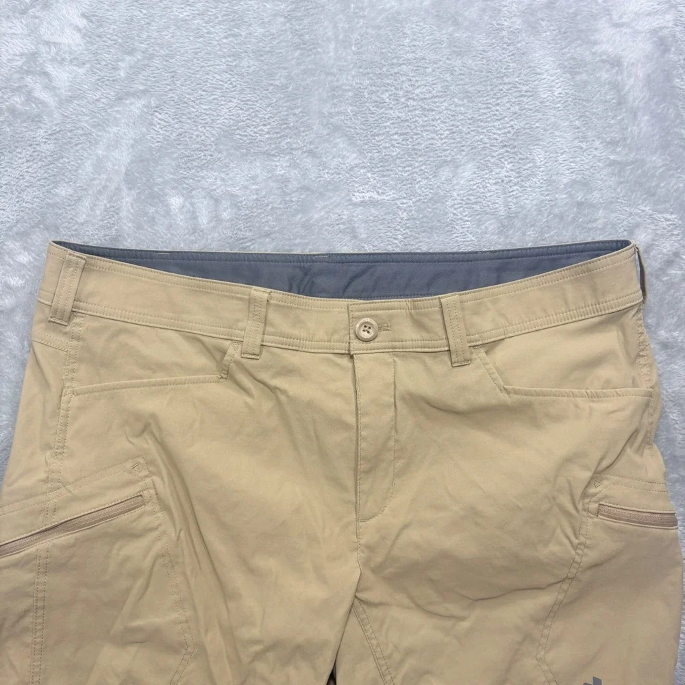 Eddie Bauer First Ascent Guide Shorts Mens 42 Tan Nylon Spandex Stretch Hiking